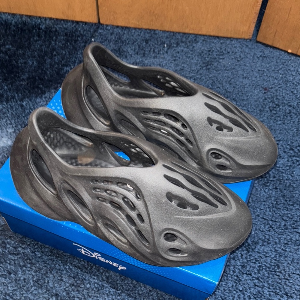 Yeezy Black Sandals
